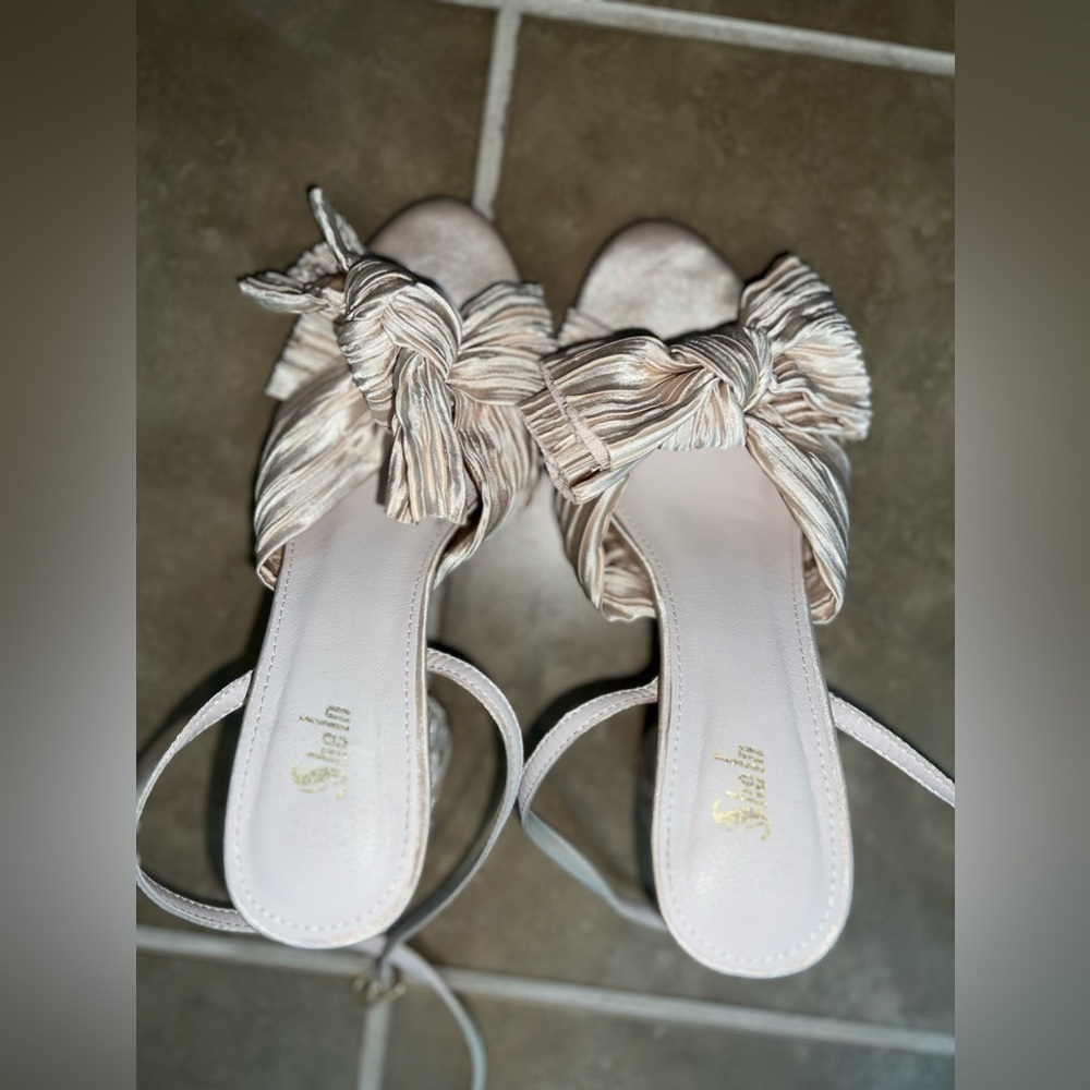 Beige Heels - Picture 5 of 6
